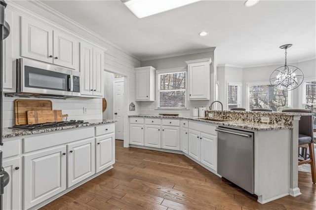 204 Carrington Estates Court, Woodstock, GA 30188