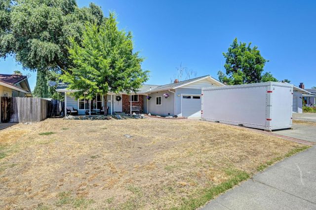 9125 Cecile Way, Sacramento, CA 95826