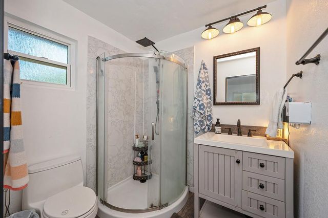 9125 Cecile Way, Sacramento, CA 95826