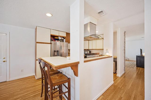 9125 Cecile Way, Sacramento, CA 95826