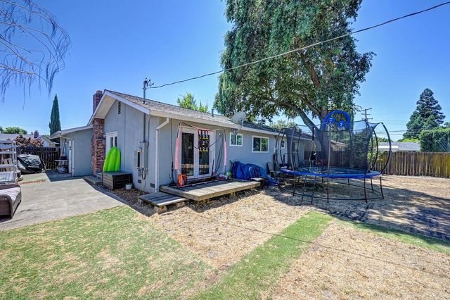 9125 Cecile Way, Sacramento, CA 95826