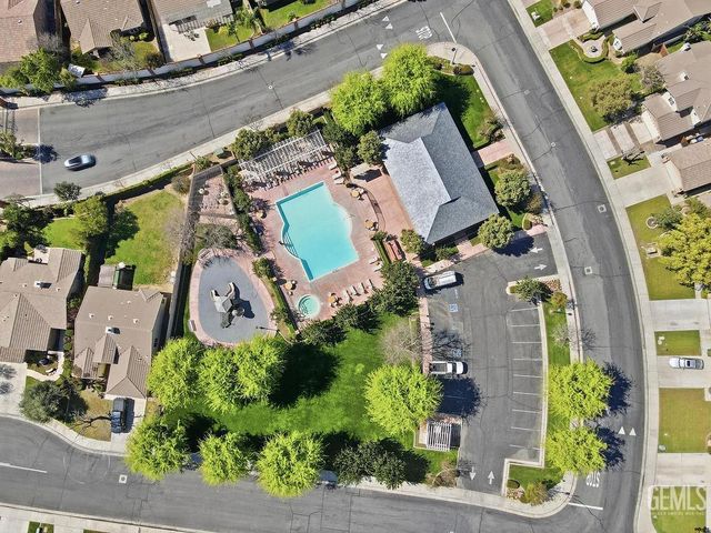 11708 Indian Hawthorne Street, Bakersfield, CA 93311