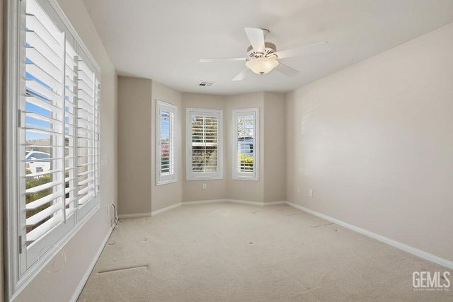 11708 Indian Hawthorne Street, Bakersfield, CA 93311