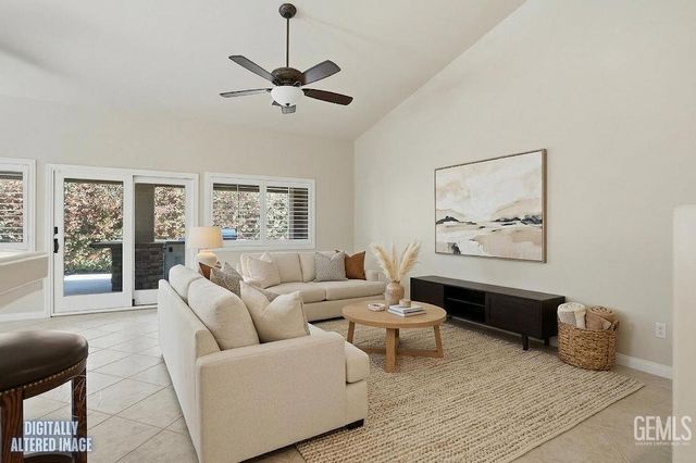 11708 Indian Hawthorne Street, Bakersfield, CA 93311