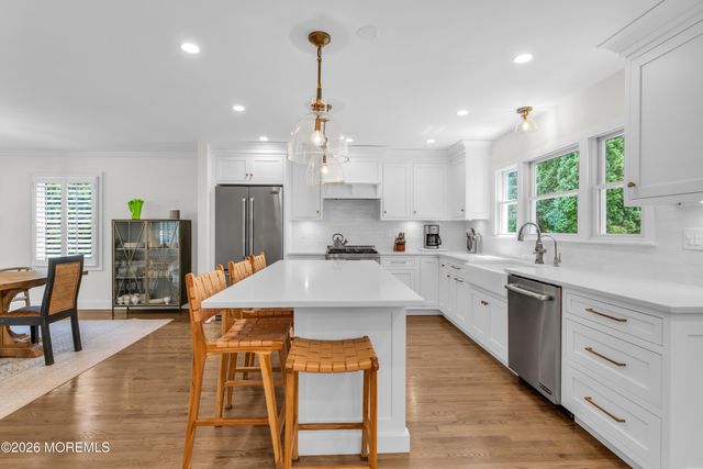 118 Hendrickson Place, Fair Haven, NJ 07704