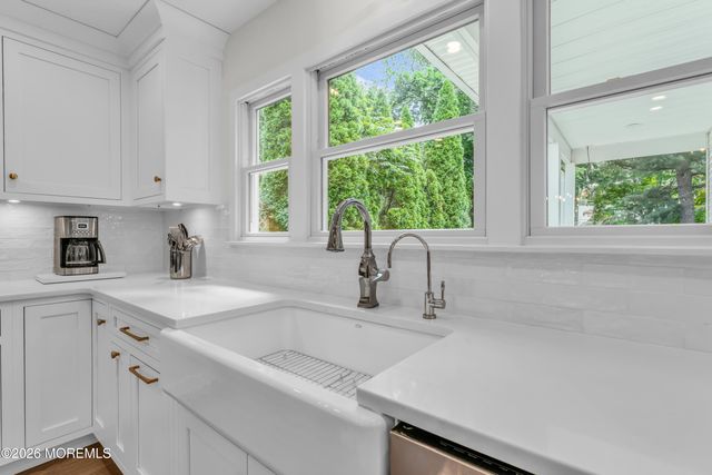 118 Hendrickson Place, Fair Haven, NJ 07704