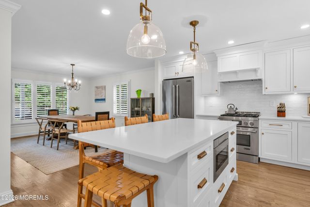 118 Hendrickson Place, Fair Haven, NJ 07704