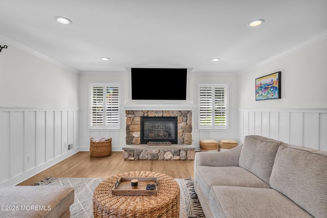 118 Hendrickson Place, Fair Haven, NJ 07704