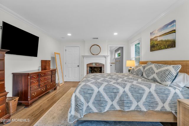 118 Hendrickson Place, Fair Haven, NJ 07704