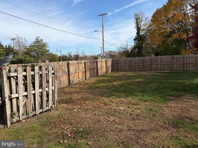 527 MARTIN LUTHER KING AVE, Pleasantville, NJ 08232