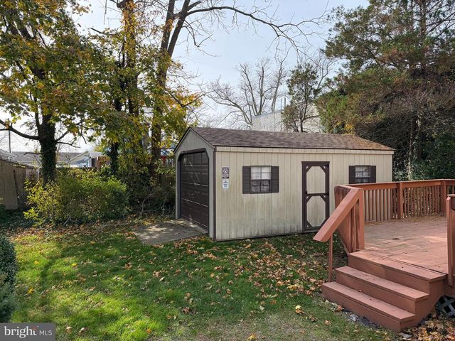 527 MARTIN LUTHER KING AVE, Pleasantville, NJ 08232