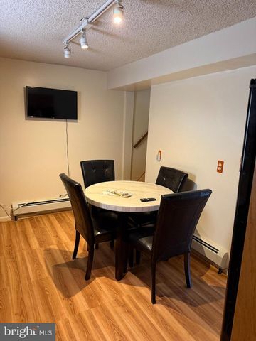 527 MARTIN LUTHER KING AVE, Pleasantville, NJ 08232