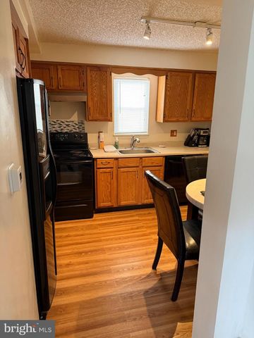 527 MARTIN LUTHER KING AVE, Pleasantville, NJ 08232