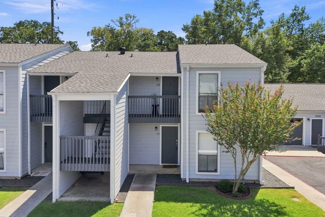 13151 Walden Road 120, Montgomery, TX 77356