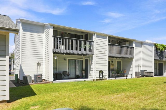 13151 Walden Road 120, Montgomery, TX 77356