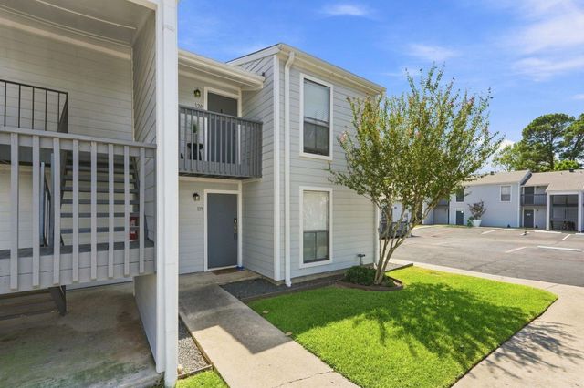 13151 Walden Road 120, Montgomery, TX 77356