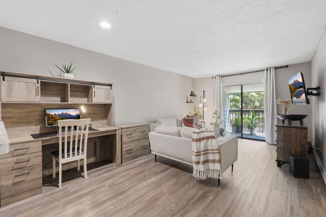 13151 Walden Road 120, Montgomery, TX 77356