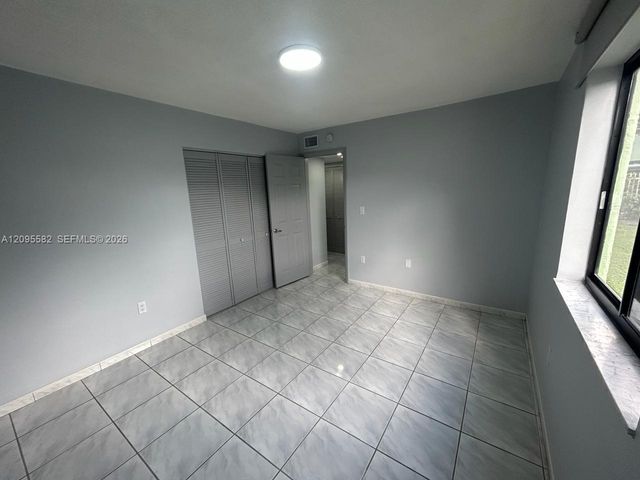1530 SW 2nd Street 104, Miami, FL 33135