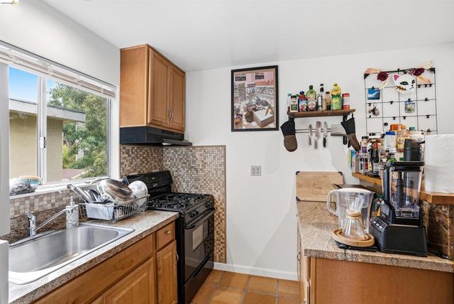 3431 Wilson Ave, Oakland, CA 94602