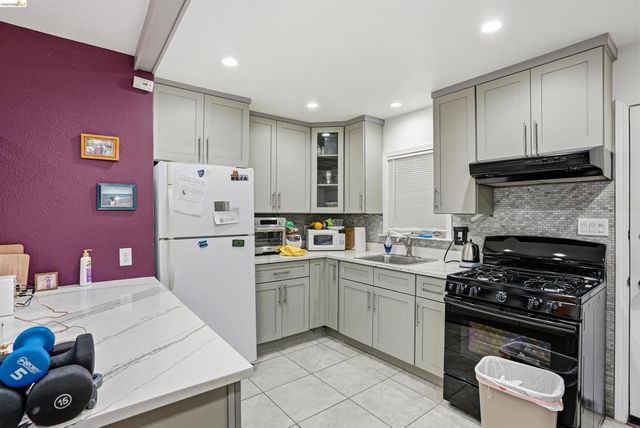 3431 Wilson Ave, Oakland, CA 94602