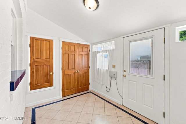 712 W Court Avenue, Las Cruces, NM 88005