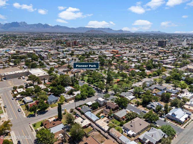 712 W Court Avenue, Las Cruces, NM 88005