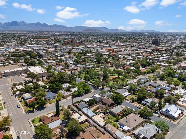 712 W Court Avenue, Las Cruces, NM 88005