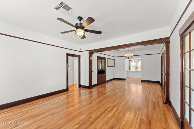 712 W Court Avenue, Las Cruces, NM 88005