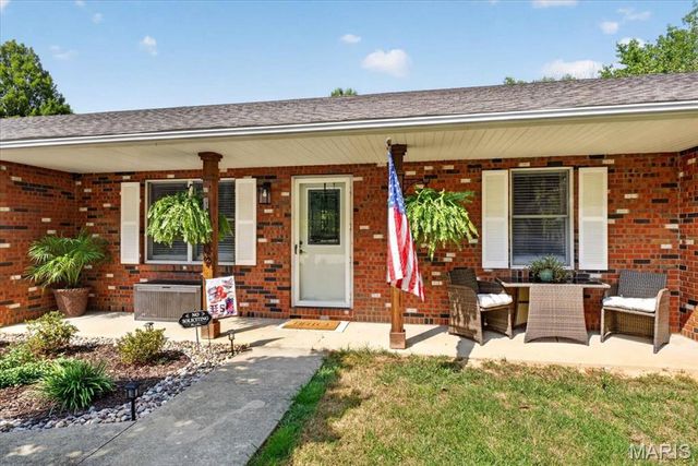 509 Thistle Lane, Swansea, IL 62226