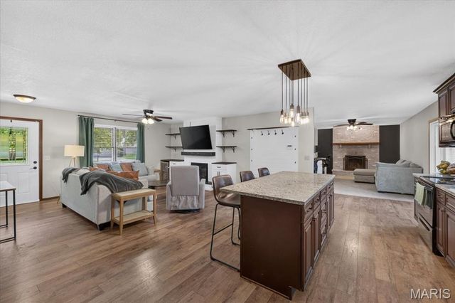 509 Thistle Lane, Swansea, IL 62226