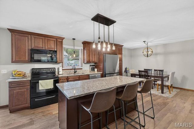 509 Thistle Lane, Swansea, IL 62226