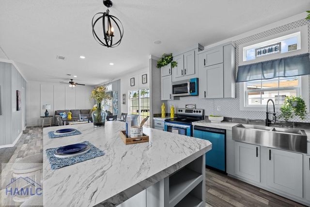 1091 Bradwell Dunham Road, Ludowici, GA 31316