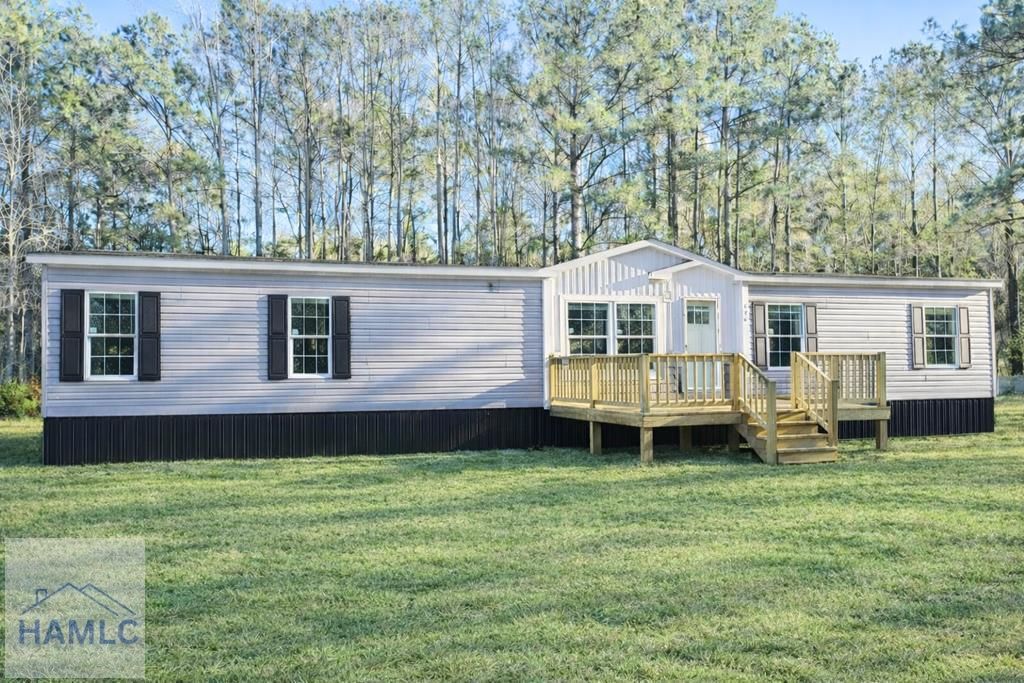 1091 Bradwell Dunham Road, Ludowici, GA 31316