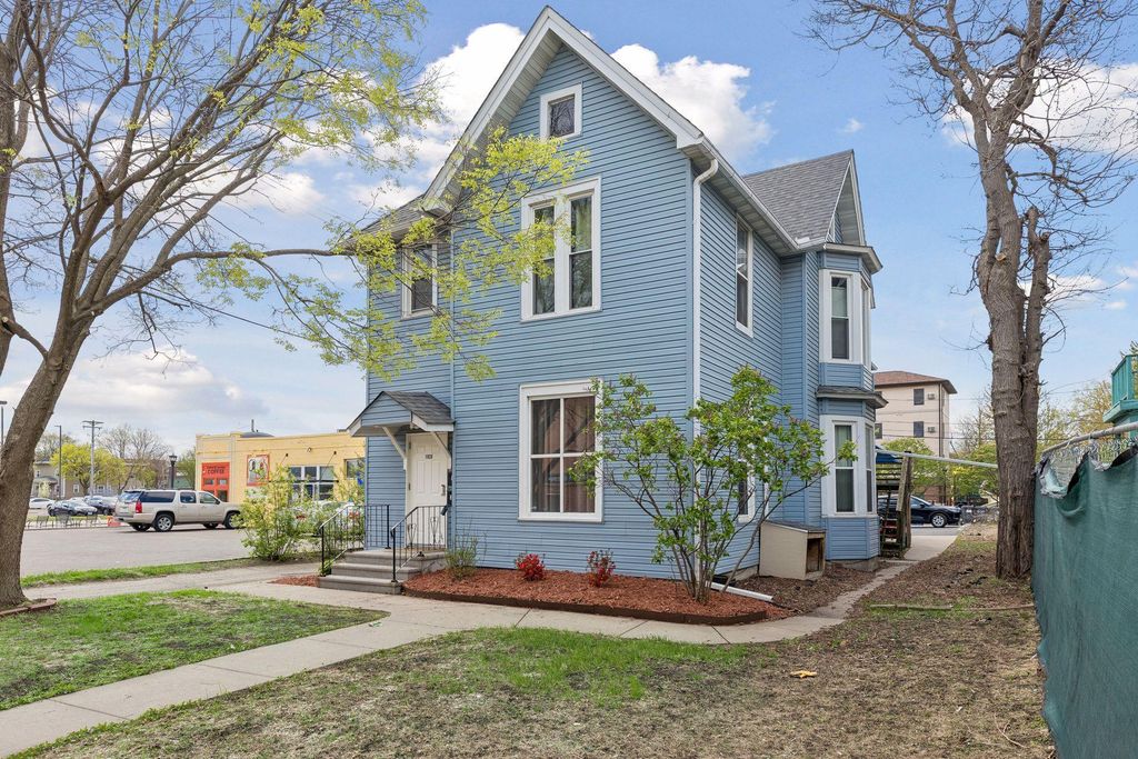 1926 15th Avenue S, Minneapolis, MN 55404