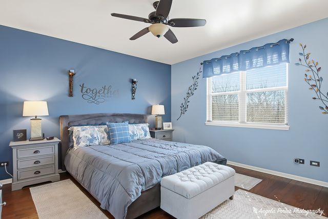 2165 Walnut Glen Boulevard, Island Lake, IL 60042