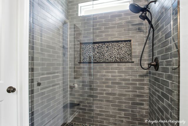 2165 Walnut Glen Boulevard, Island Lake, IL 60042