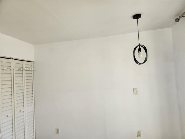 5981 Washington St 219, Hollywood, FL 33023