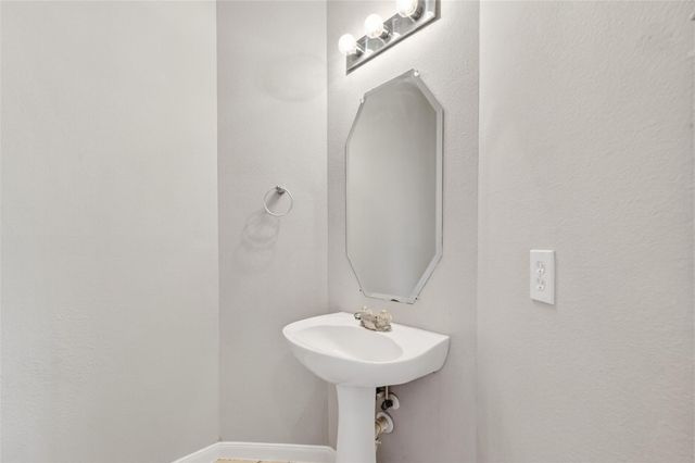 16119 Gavin Lane, Houston, TX 77049