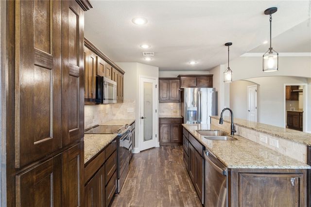 2230 Hunter Drive, Pea Ridge, AR 72751