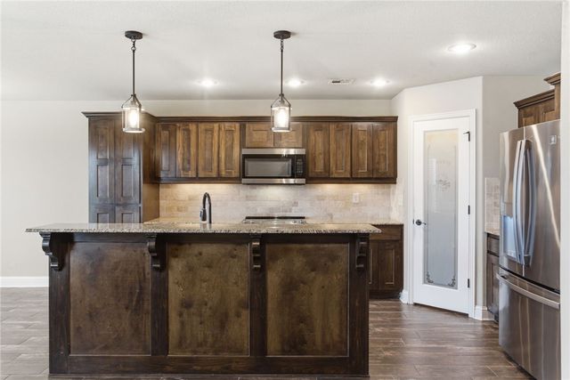 2230 Hunter Drive, Pea Ridge, AR 72751
