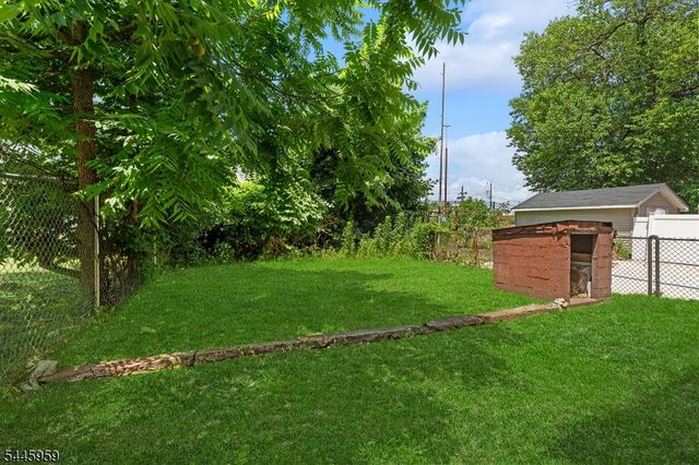 681 S 11Th St 3, Newark City, NJ 07103
