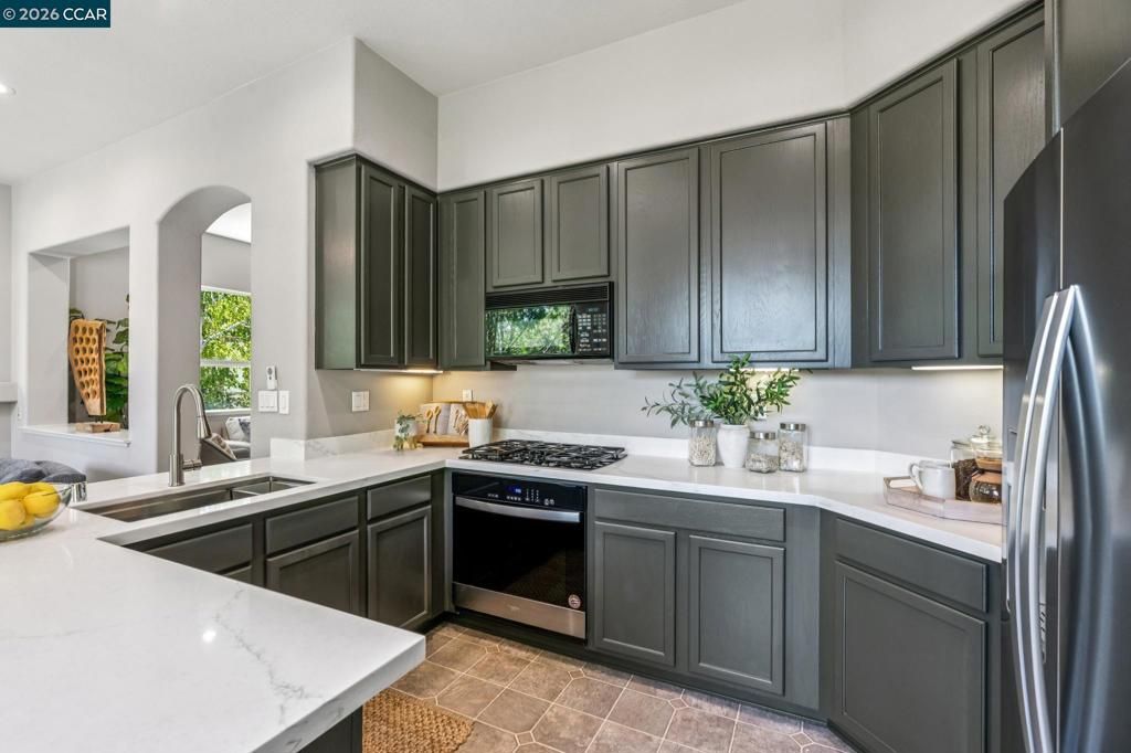 Image 13 of property listing at 2876 Saklan Indian, Walnut Creek, CA 94595