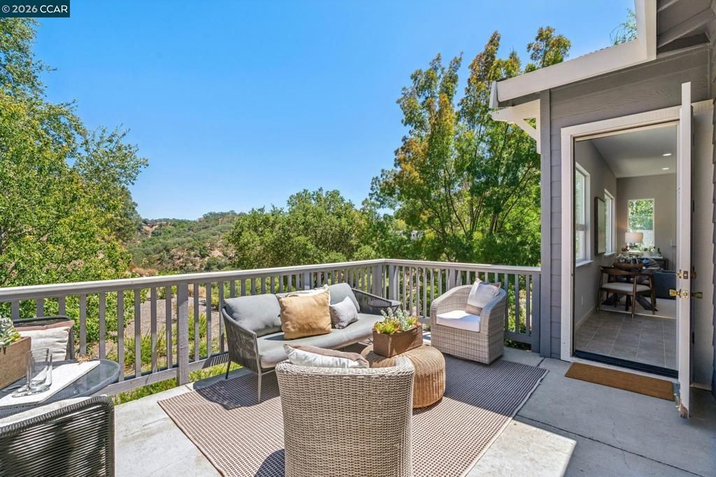 Image 17 of property listing at 2876 Saklan Indian, Walnut Creek, CA 94595