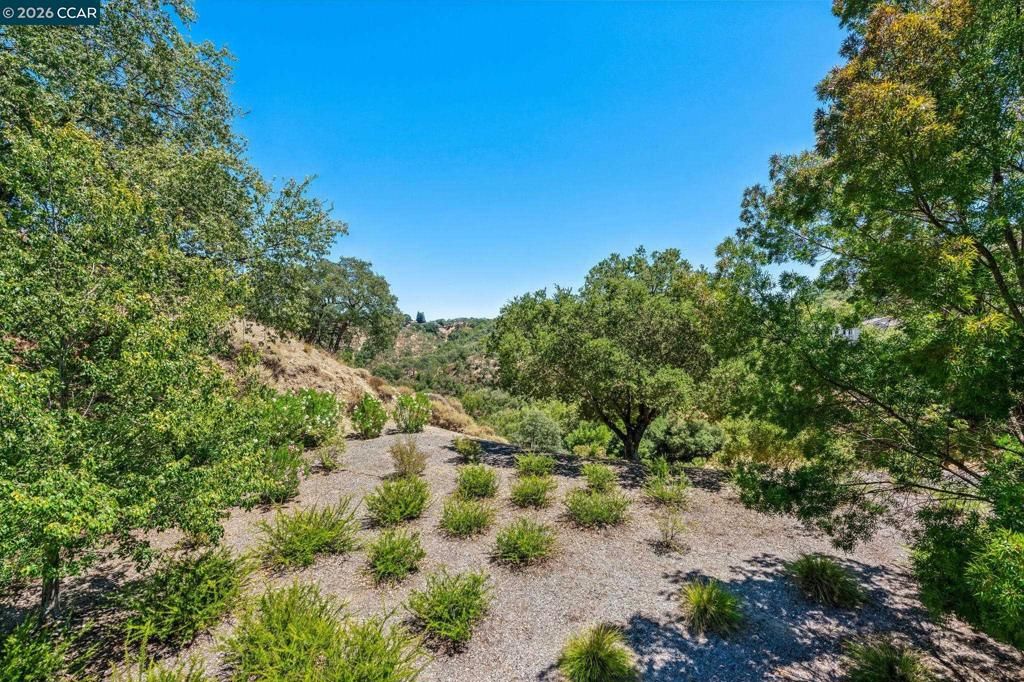 Image 23 of property listing at 2876 Saklan Indian, Walnut Creek, CA 94595