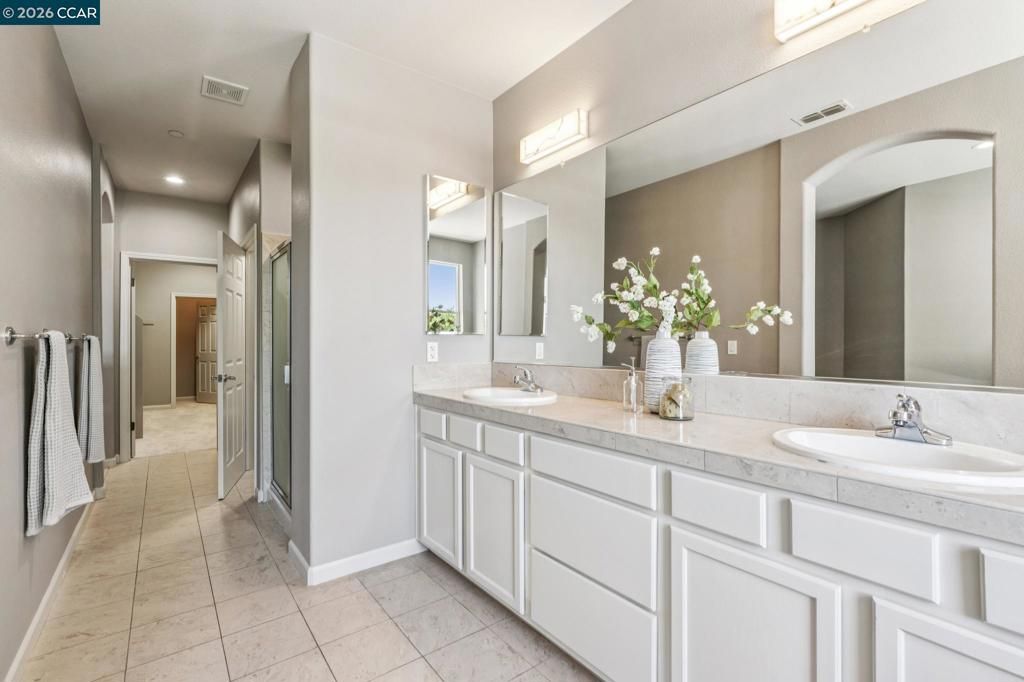 Image 26 of property listing at 2876 Saklan Indian, Walnut Creek, CA 94595