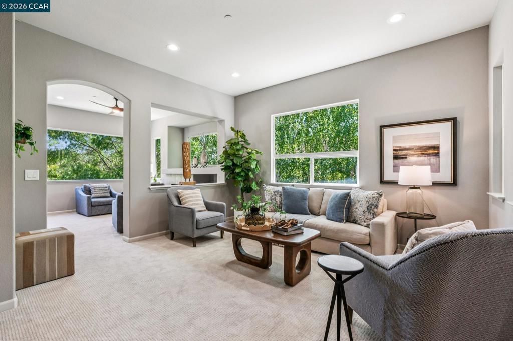 Image 3 of property listing at 2876 Saklan Indian, Walnut Creek, CA 94595