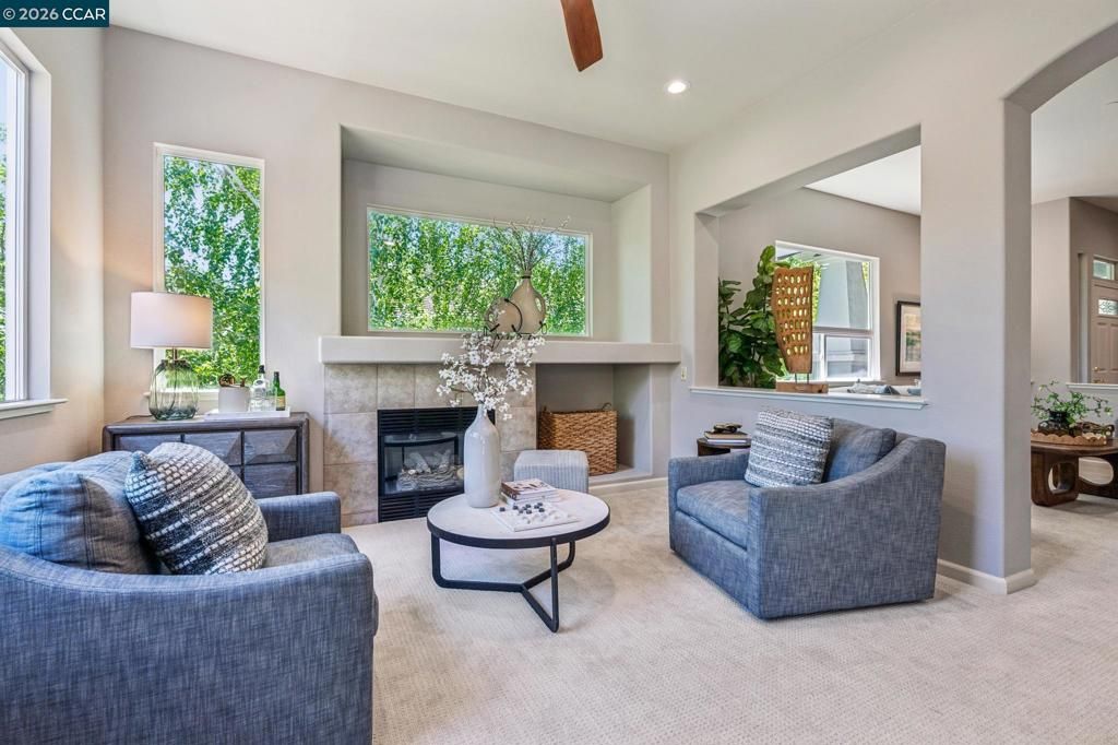Image 7 of property listing at 2876 Saklan Indian, Walnut Creek, CA 94595
