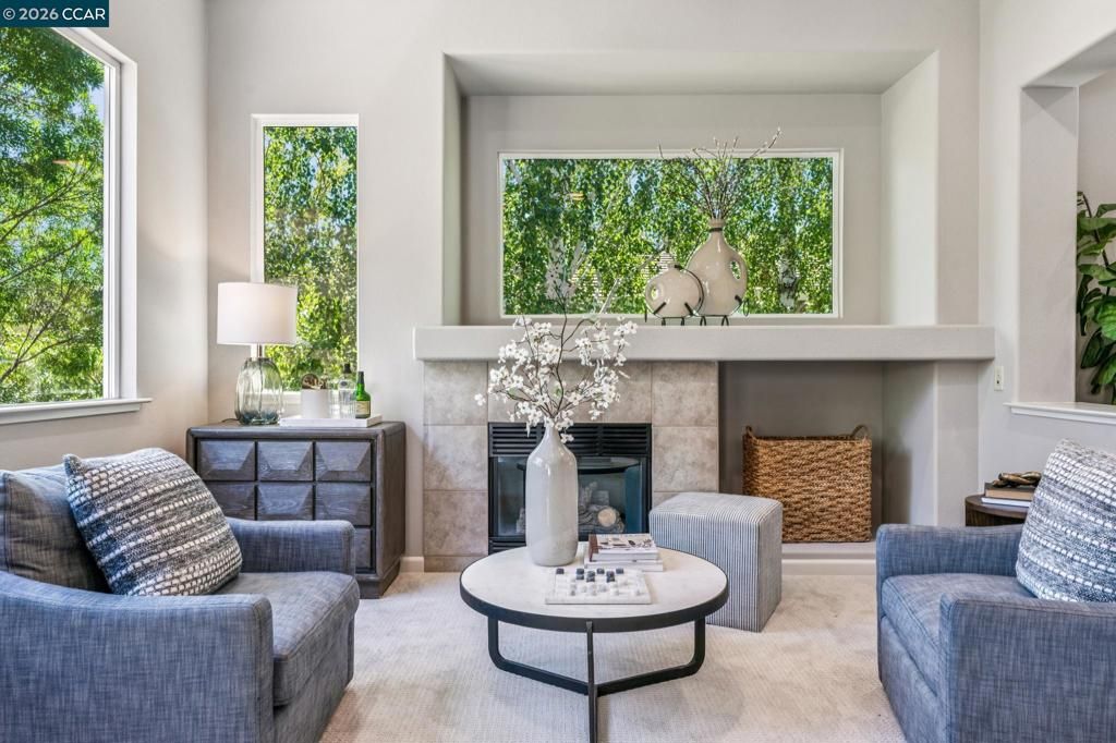Image 8 of property listing at 2876 Saklan Indian, Walnut Creek, CA 94595