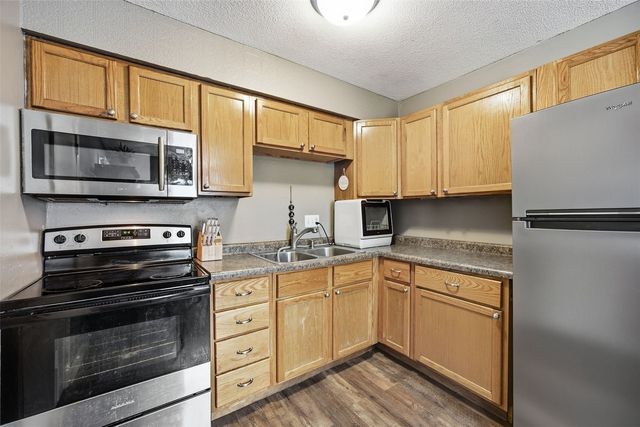 1648 24th Street NW, Cedar Rapids, IA 52405