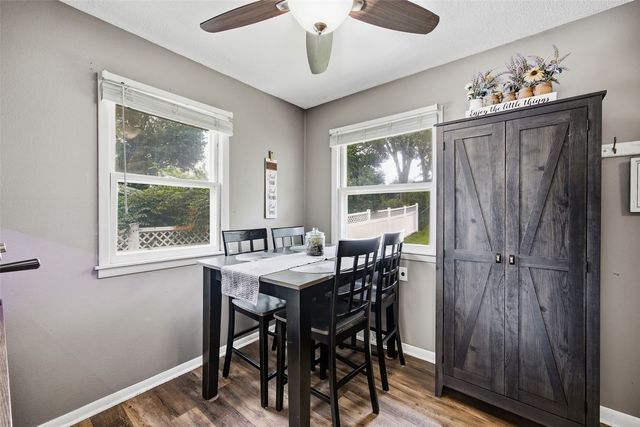 1648 24th Street NW, Cedar Rapids, IA 52405